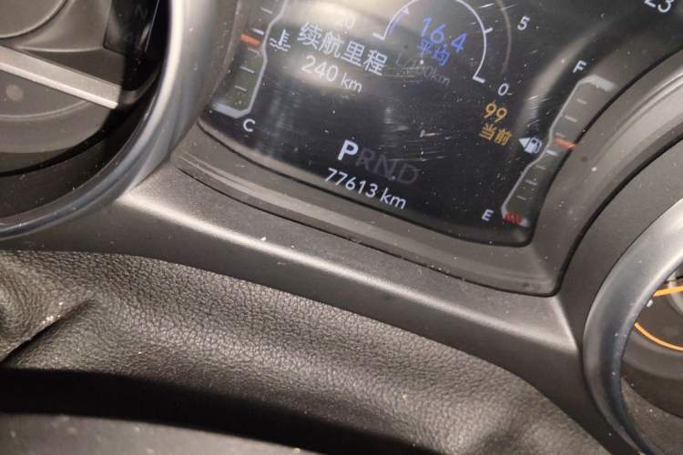 Used Jeep Wrangler 2018 2.0T Sahara Four-Door Edition
