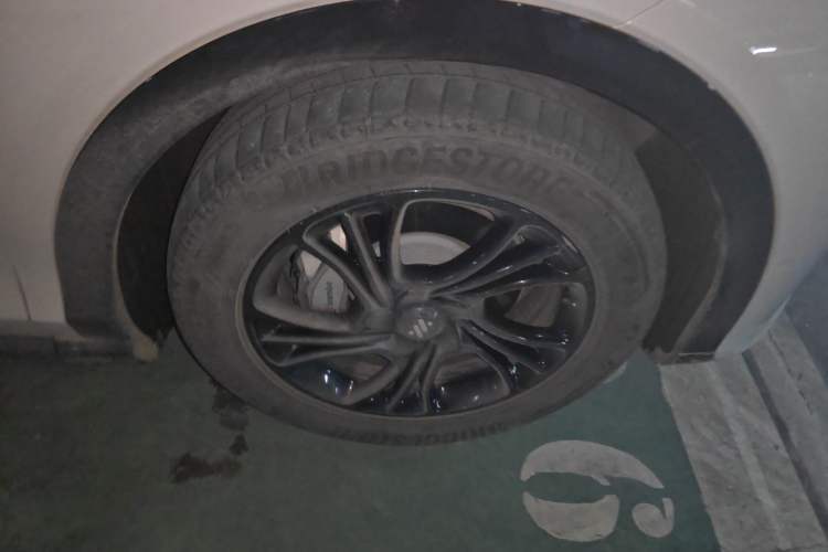 Used IM LS7 2023 100kWh Lux Rear-Drive Version
