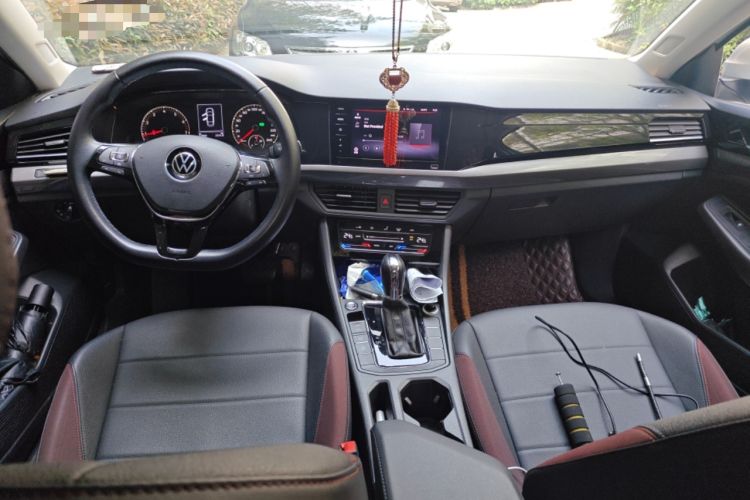 Used Volkswagen Bora 2021 1.5L Automatic Elite Smart Connect Edition Center Console