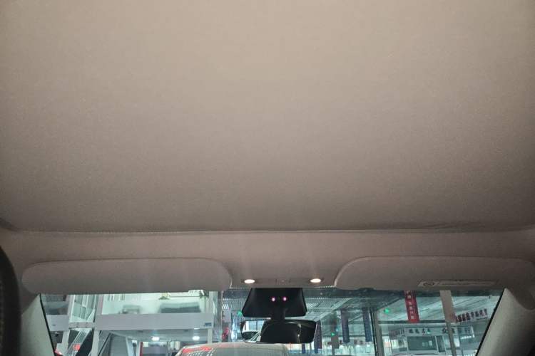 Used Tesla Model Y 2023 Long-Range All-Wheel-Drive Version