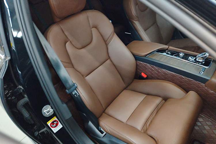 Used Volvo S90 2024 B5 Zhiyuan Luxury Edition