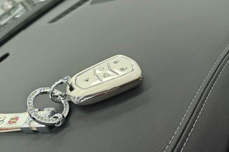 Used Cadillac XT6 2022 2.0T Six-Seater Four-Wheel Drive Luxury Version