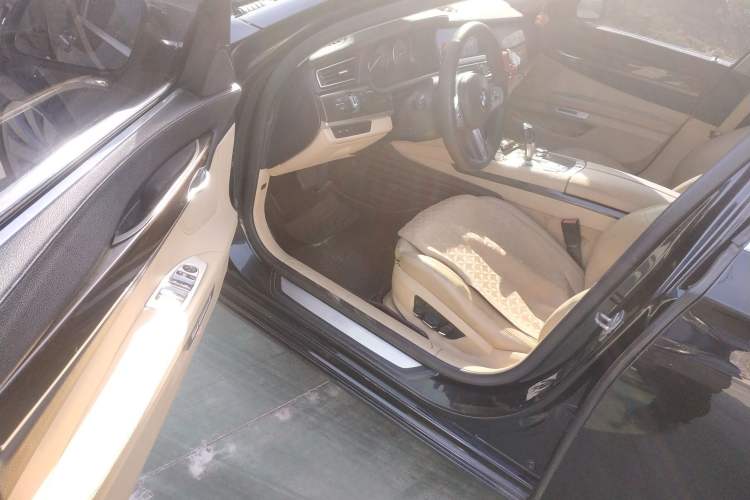 Used BMW 7 Series 2009 740Li Luxury Model