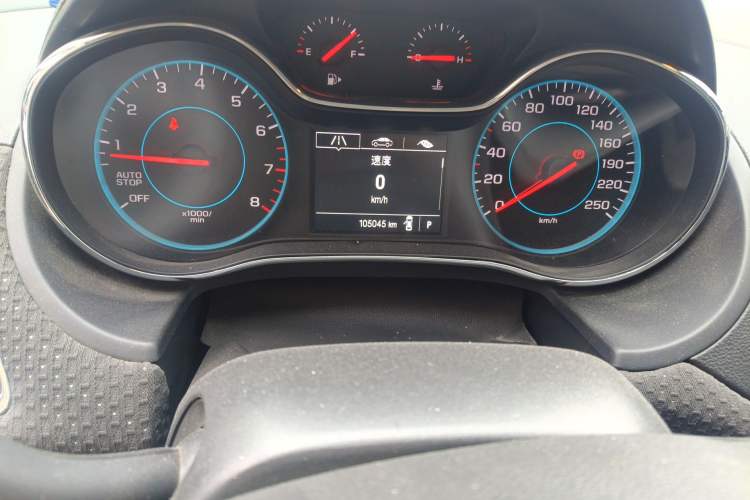 Used Chevrolet Cruze 2016 1.5L Automatic Luxury Edition Odometer Close Up