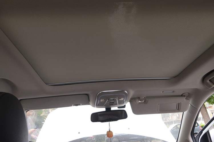 Used BYD Tang New Energy 2015 2.0T Four-Wheel-Drive Flagship Model
