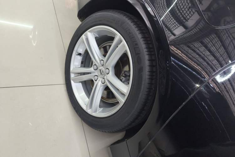 Used Volvo S90 2019 T5 Zhiyuan Edition Right Rear Wheel Hub