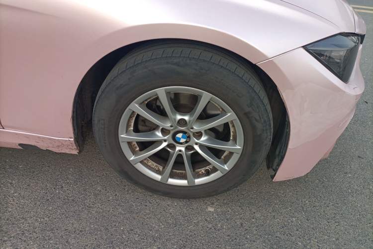 Used BMW 3 Series 2013 316i Active Edition Right Front Wheel Hub