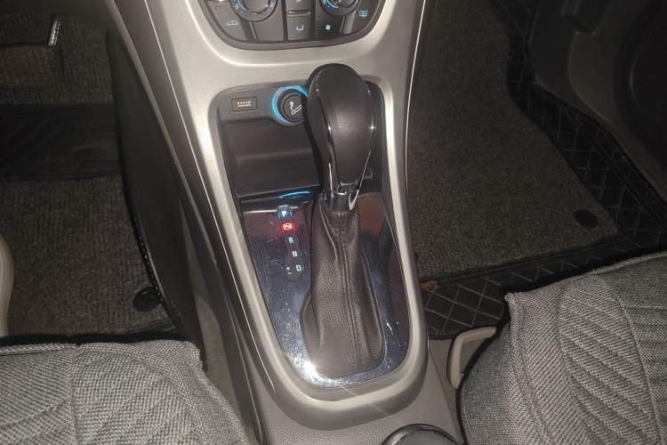 Used Buick GT 2012 XT 1.6L Automatic Fashion Edition
