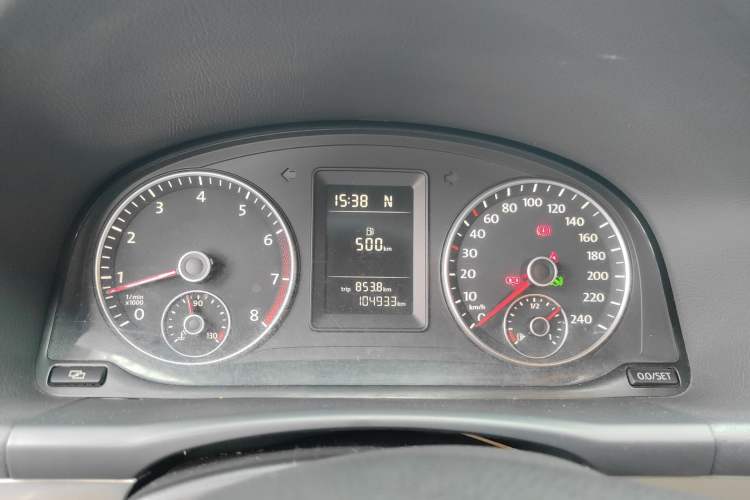 Used Volkswagen Touran 2011 1.4T DSG Zhiya Edition 5 Seats Instrument Cluster