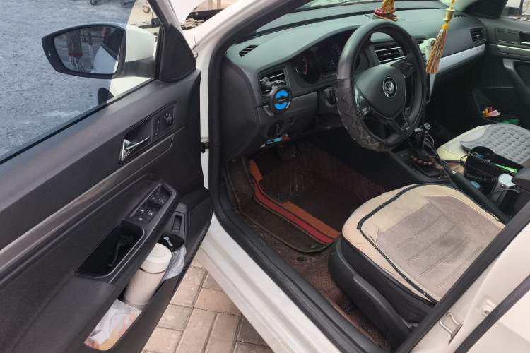 Used Volkswagen Lavida 2019 Lavida Start 1.5L Automatic Trendy Version China VI Standard