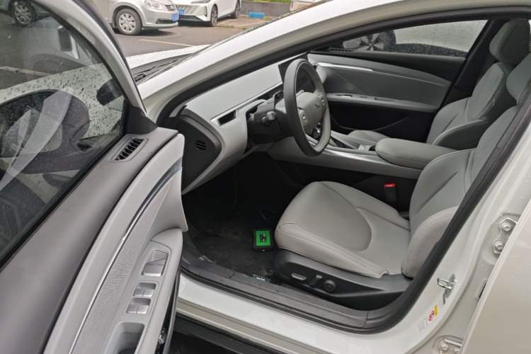 Used XPeng MONA M03 2025 600 with Ultra-Long Range Max Driver Seat