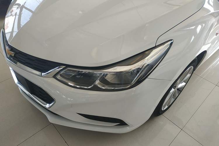 Used Chevrolet Cruze 2017 1.5L Automatic Pioneer Sunroof Edition