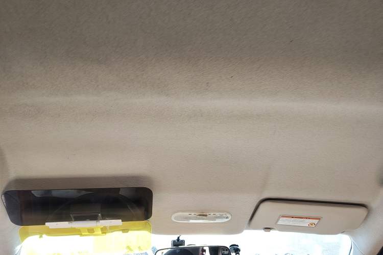 Used Nissan March 2015 1.2L Manual Easy-Enjoy Version
