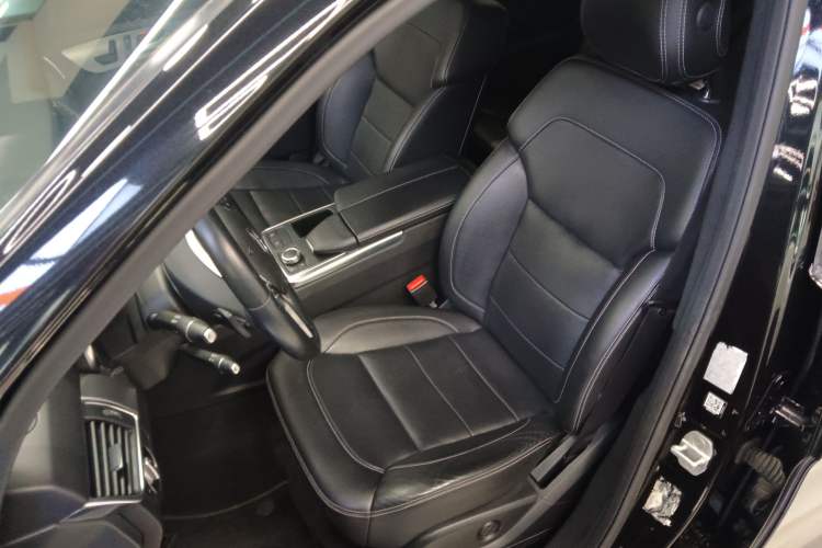 Used Mercedes-Benz M-Class 2014 ML 320 4MATIC Left Front Seat