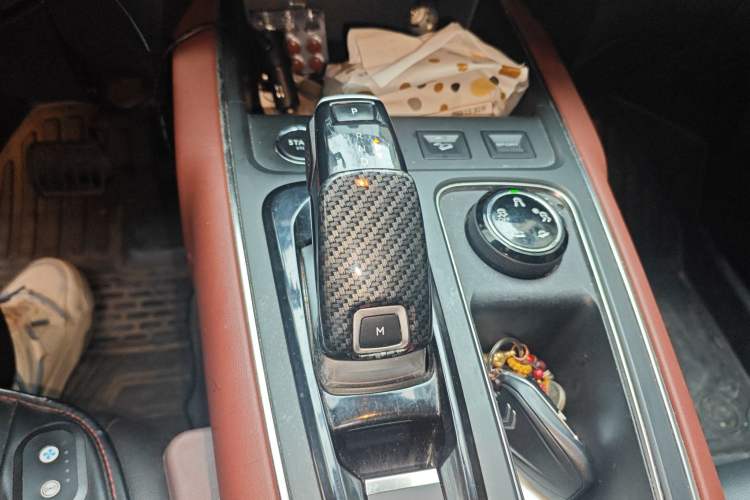 Used Citroen C5 AIRCROSS 2020 400THP Premium Edition Gear Lever