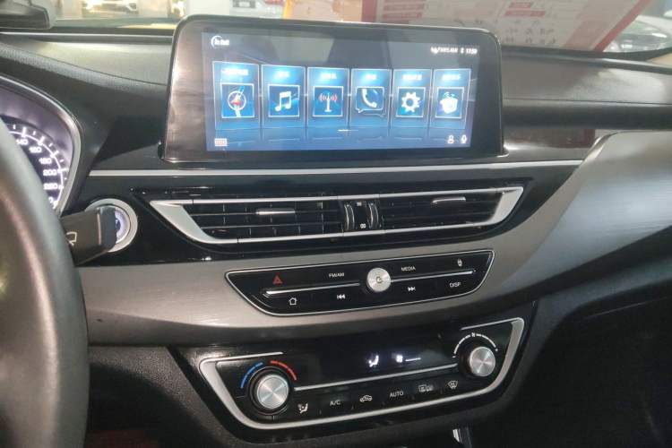 Used CHANGAN Ruicheng CC 2020 1.5T Automatic Xuanrui Model Audio And AC Panel