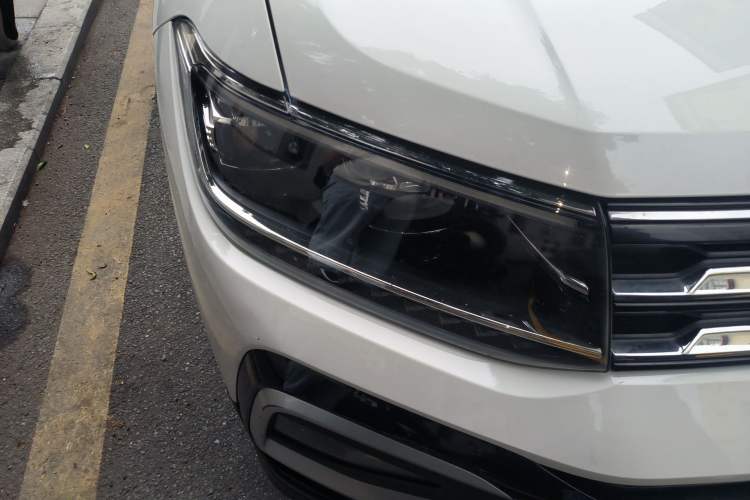 Used Volkswagen T-Cross 2020 280TSI DSG Comfort Edition Right Front Headlight