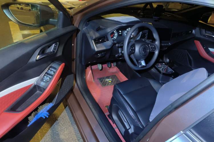 Used MG 5 2023 180 DVVT Manual Luxury Edition