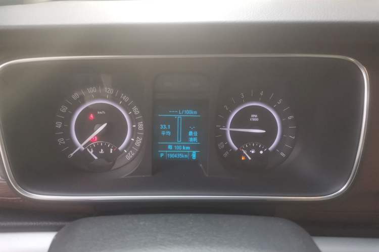 Used Buick GL8 2018 28T Luxury Model China VI Standard
