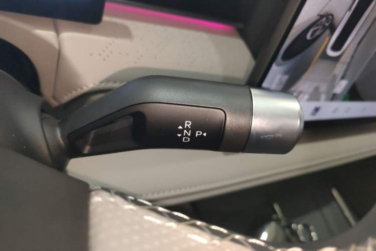 Used Geely Galaxy Galaxy 8 2025 130km EM-i Deluxe Edition
