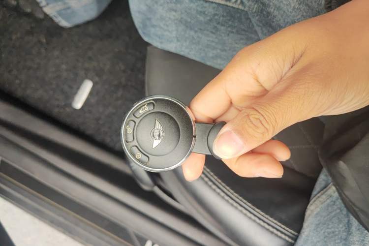 Used MINI 2012 1.6L COOPER Baker Street Vehicle Key