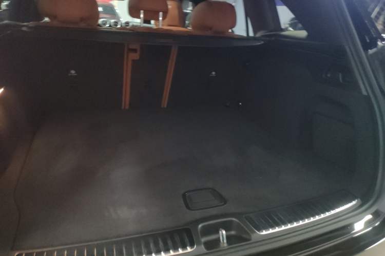 Used Mercedes-Benz GLC 2025 Refreshed GLC 300 L 4MATIC Dynamic Version 5 Seats