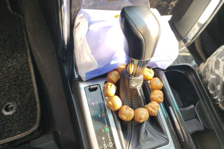 Used Toyota Reiz 2012 2.5V Fengdu Elite Stylish Edition