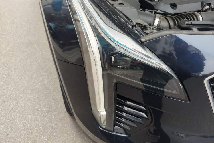 Used Cadillac XT4 2020 28T Two-Wheel-Drive Leading Version