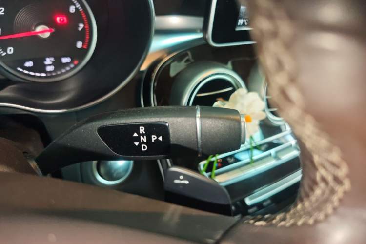 Used Mercedes-Benz GLC 2019 GLC 260 L 4MATIC Dynamic Model