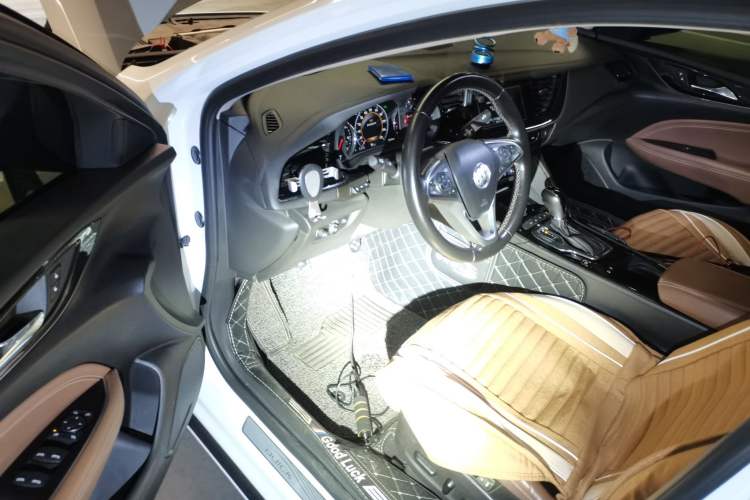 Used Buick Regal 2017 20T Prestige Model Driver Seat