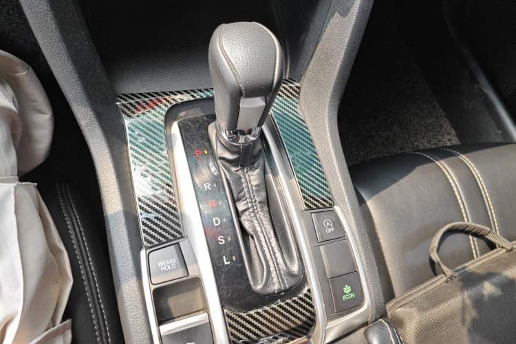 Used Honda Civic 2016 220TURBO CVT Luxury Edition
