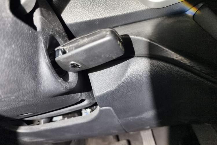 Used CHANGAN KAICHENG Ruixing EM60 2024 260 km Range Liftback Comfort Version 2 Seats 41.86 kWh Vehicle Key