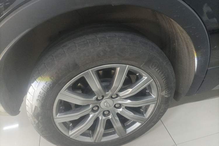 Used Cadillac XT4 2022 28T Two-Wheel-Drive Luxury Version
