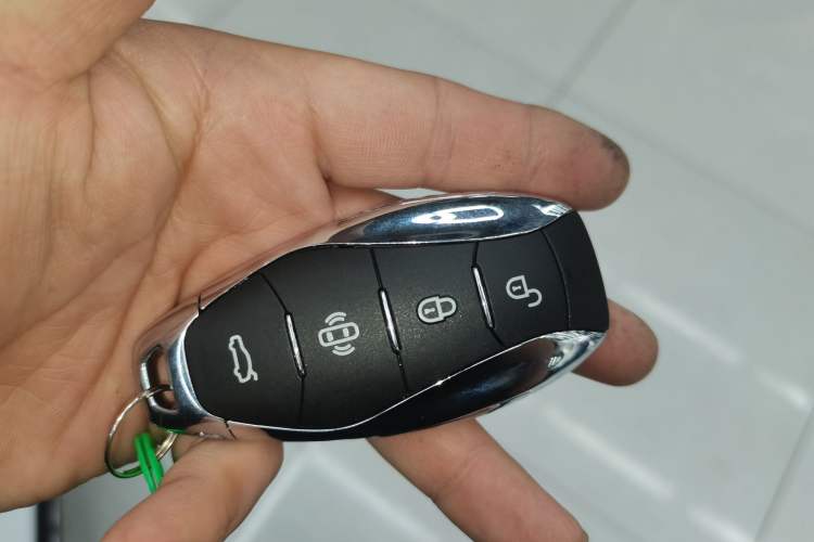 Used Hongqi EH7 2024 640 Pro+ All-Wheel Drive Vehicle Key