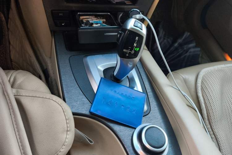 Used BMW 5 Series 2008 523Li Luxury Edition Gear Lever