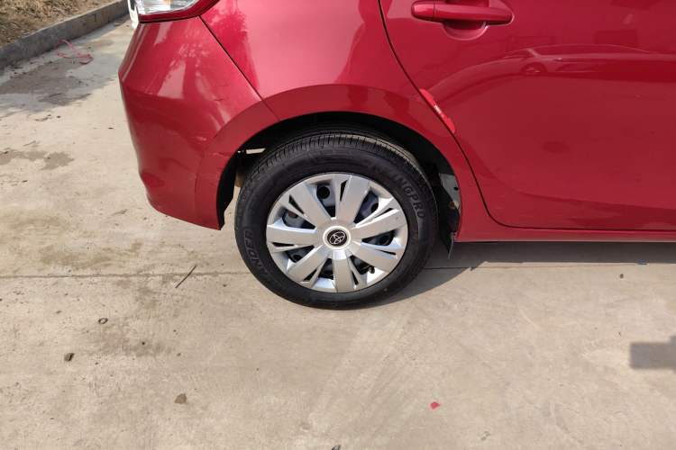 Used Toyota YARiS L Zhi Xuan 2015 1.5E Automatic Charm Edition Right Rear Wheel Hub