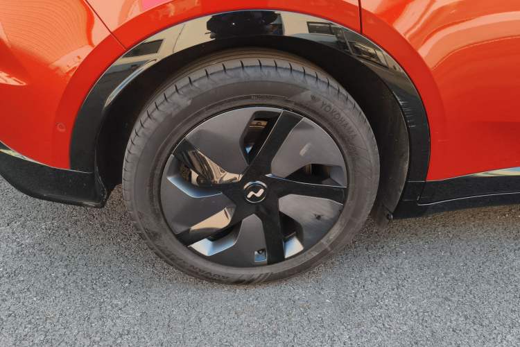 Used ONVO L60 2024 60 kWh Rear-Drive Version
