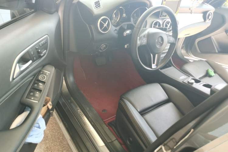 Used Mercedes-Benz GLA 2016 GLA 200 Fashion Model Driver Seat