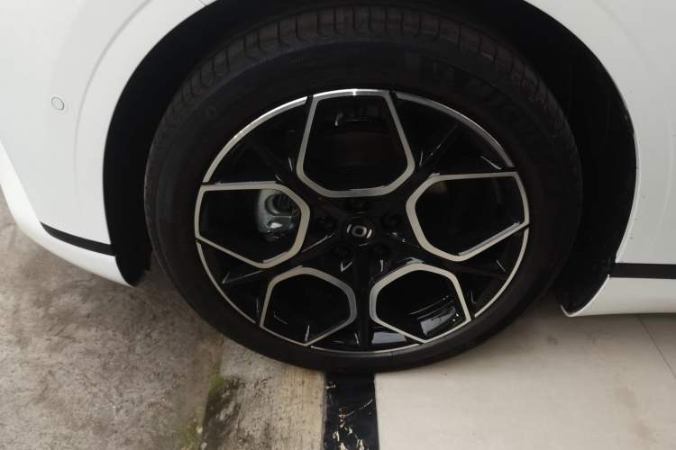 Used Qiyuan A07 2026 Model Ultra-Long Blue Whale Range-Extending 310 Flagship Edition
