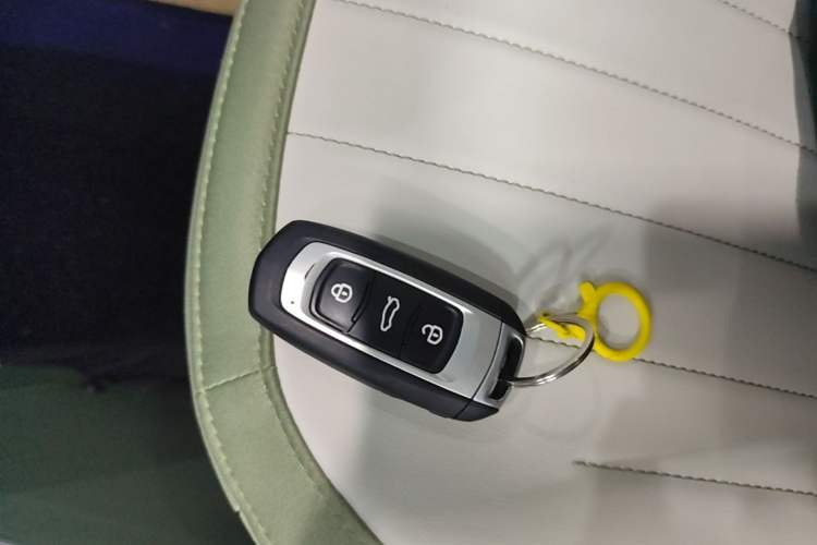 Used Geely Galaxy Panda 2025 210km Panda Rider Interior 1