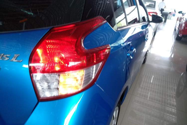 Used Toyota YARiS L Zhi Xuan 2014 1.3E Automatic Charm Edition Right Rear Taillight