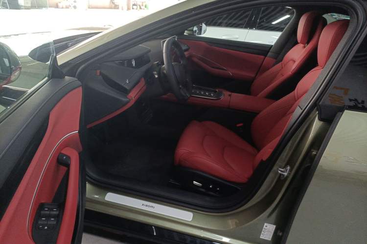 Used Xiaomi Auto SU7 2024 Rear-Drive Ultra-Long Range Advanced Pro-Level Intelligent Driving Version Left Front Seat