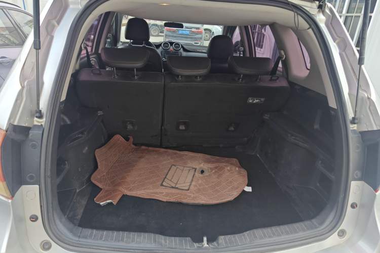 Used Haval H6 2015 Upgraded Model 1.5T Manual Two-Wheel Drive Elite Version