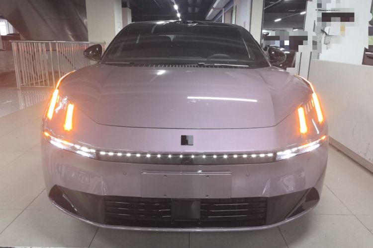 Used Lynk & Co 10 EM-P 2025 Model 120 Four-Wheel Drive Ultra Front