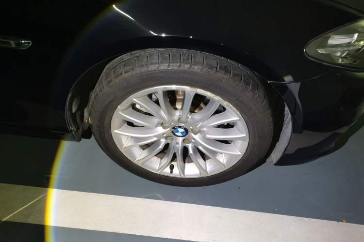Used BMW 5 Series 2014 525Li Luxury Design Package
