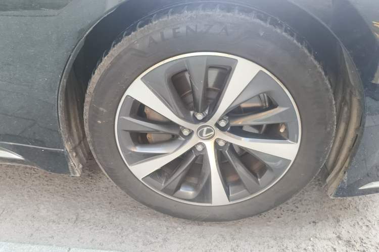 Used Lexus LS 2021 500h Excellence Edition
