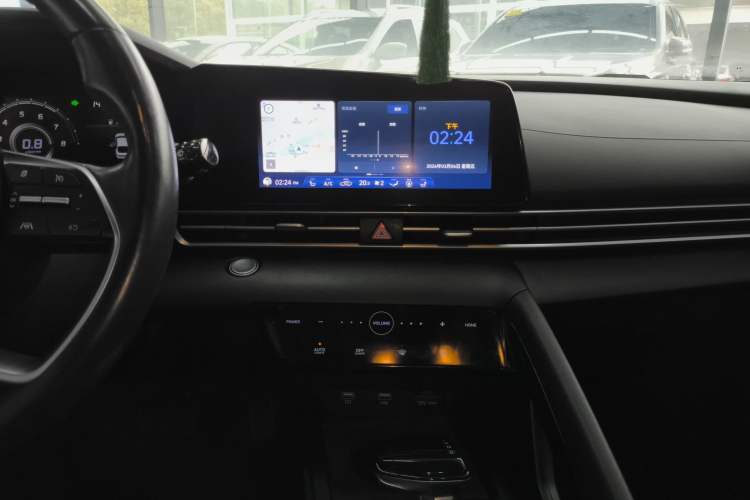 Used Hyundai Elantra 2021 1.5L CVT LUX Prestige Edition