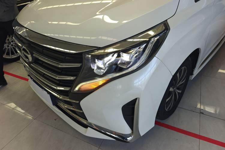 Used GAC Trumpchi M8 2021 Lingxiu Series 390T Deluxe Edition Left Front Headlight