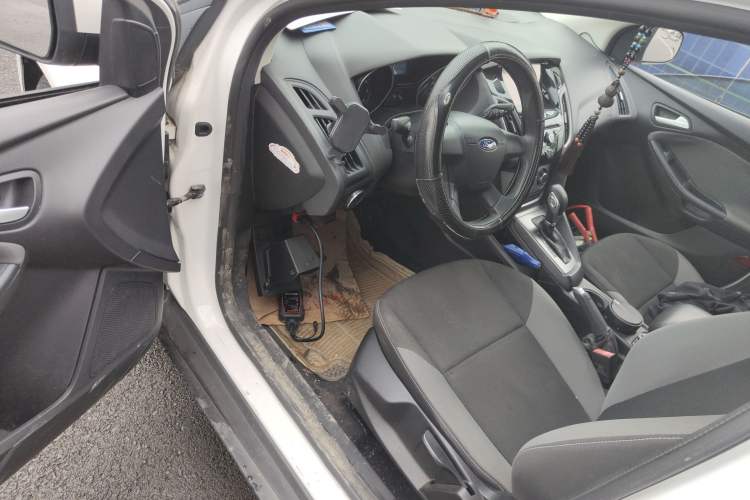 Used Ford Focus 2012 Hatchback 1.6L Automatic Comfort Model Driver Seat