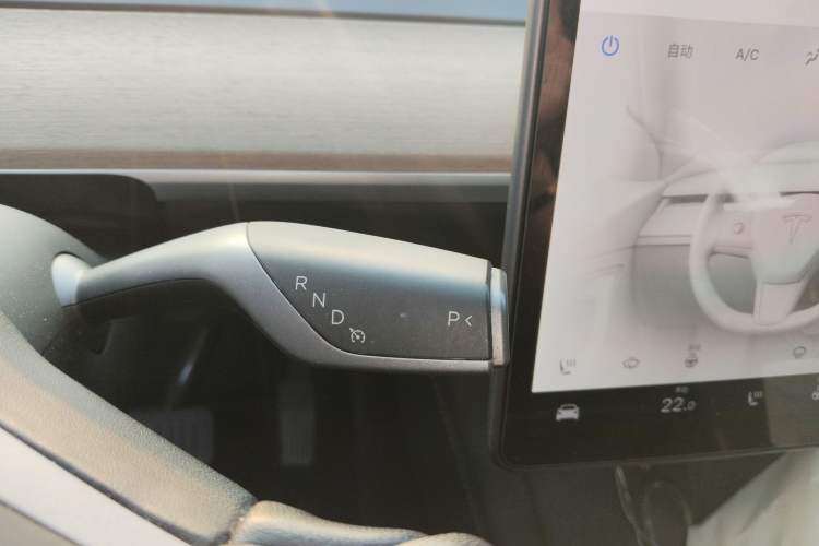 Used Tesla Model Y 2022 Rear-Wheel-Drive Version
